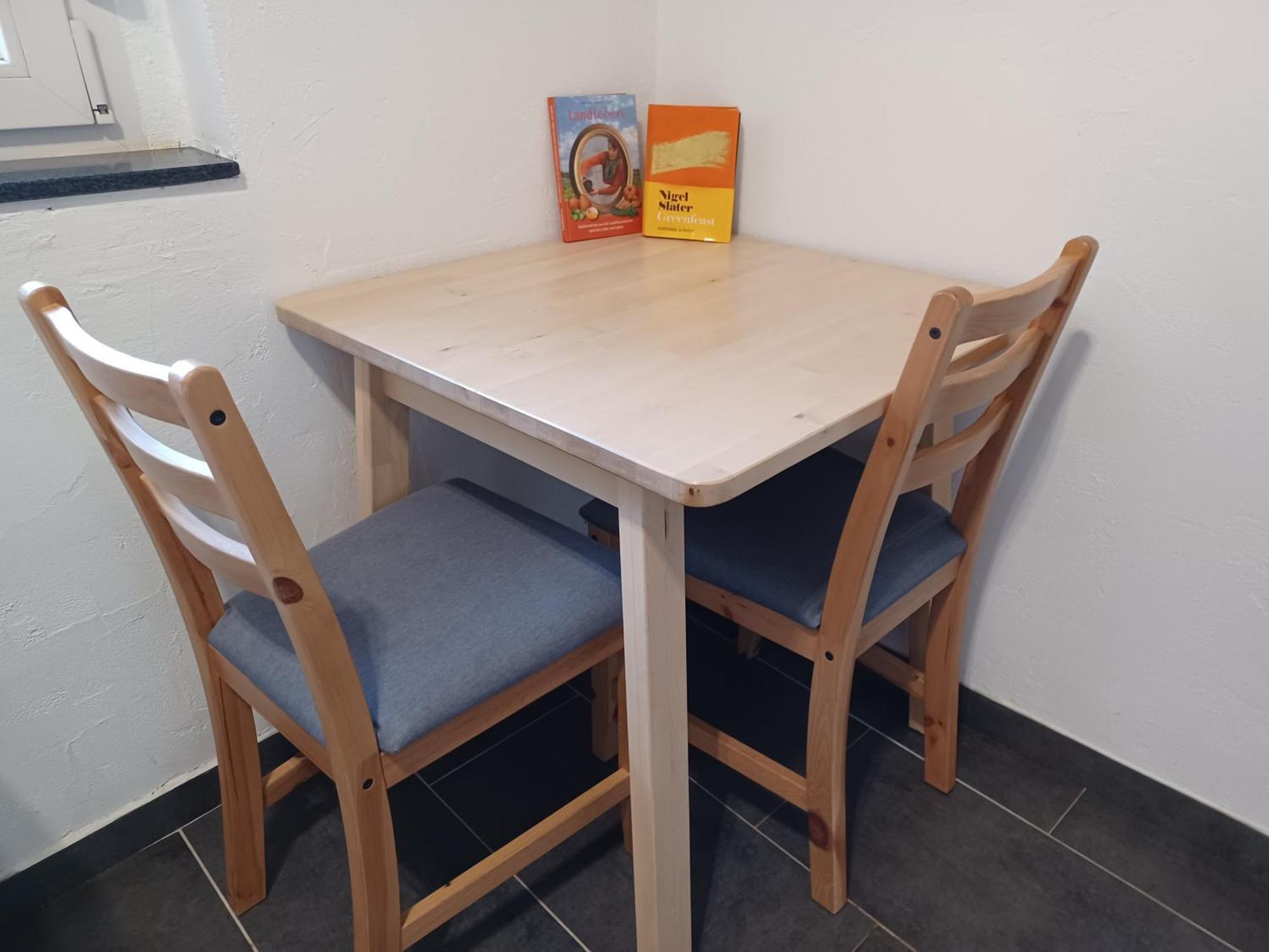 Ehemalige Bibliothek Apartment Fuer 2 Mit Kueche Kamin Netflix Parken Und Hofladen Steinhofel Bagian luar foto